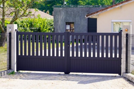 Installation de portail &agrave; ASFELD, comment allier s&eacute;curit&eacute; et esth&eacute;tique ?